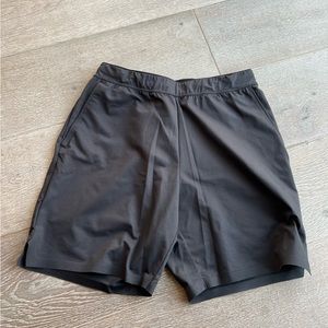 Uniqlo men’s athletic shorts